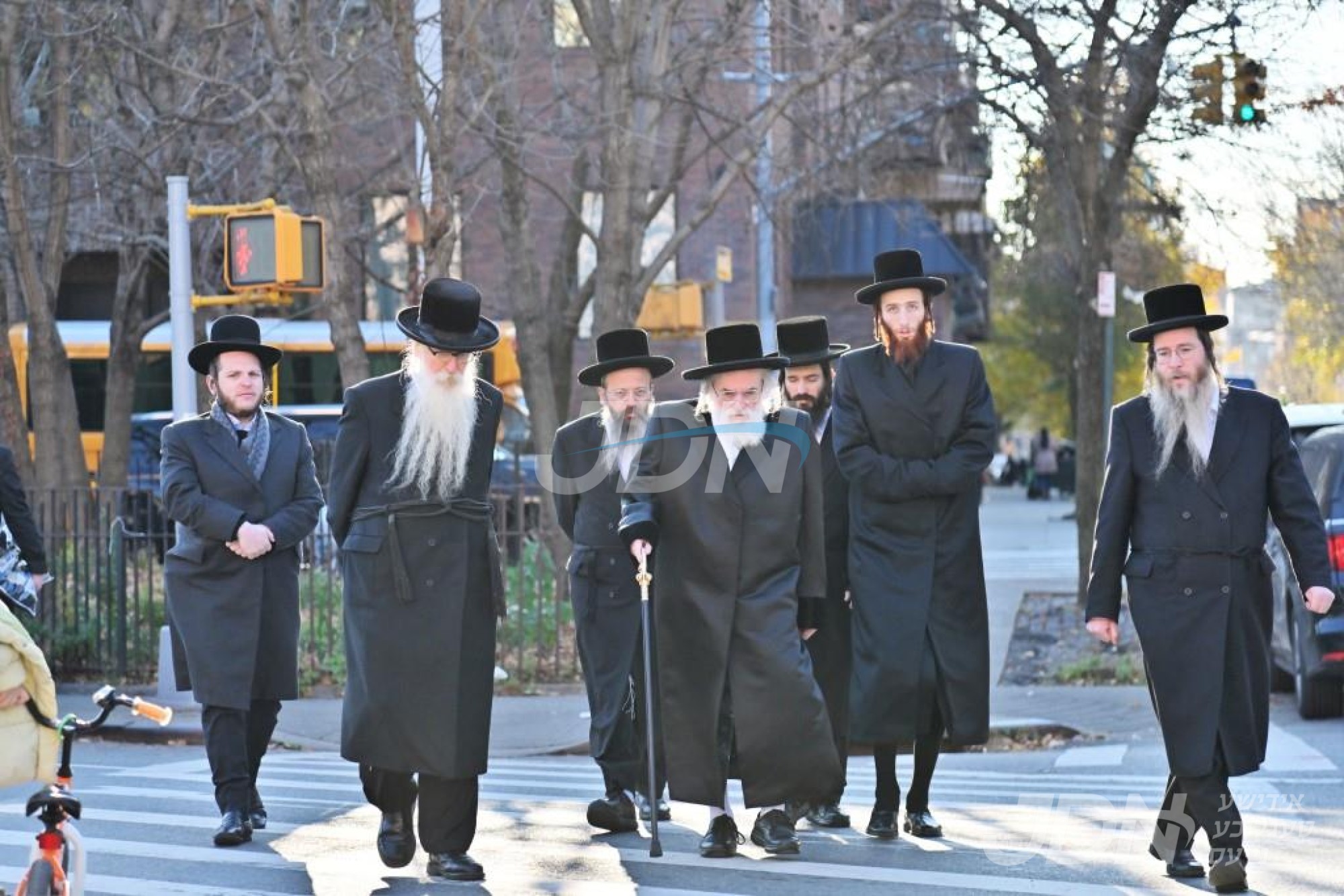 האדמו&quot;ר מוויזניץ באזוכט אין ניו יארק