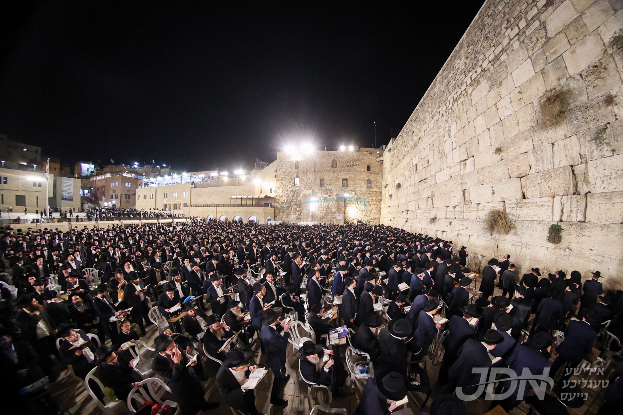 עצרת תפילה ביים כותל המערבי לרפואת הגאון רבי אשר דויטש ר&quot;י פאנאוויטש