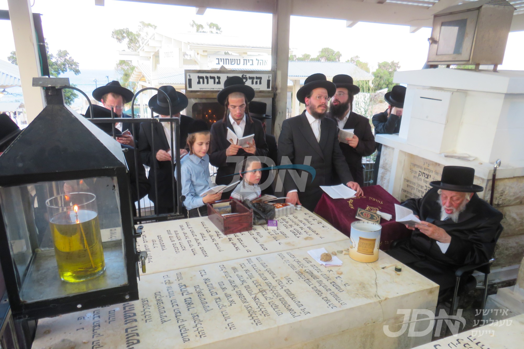 יארצייט פון הרה&quot;ק רבי אברהם יהושע העשיל מקאפיטשניץ זי&quot;ע ביי האדמו&quot;ר מקאפיטשניץ