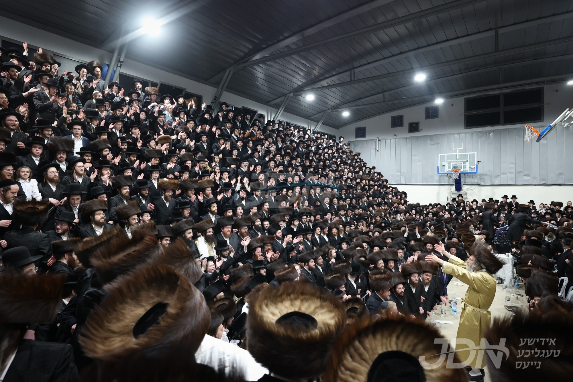 שמחת הפארשפיל פון החתן בן הגה&quot;צ רבי אלימלך בידערמאן מיט הכלה אייניקל פון האדמו&quot;ר מצאנז