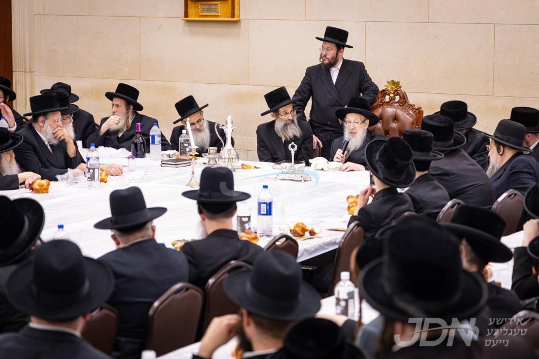 יארצייט פון הרה"ק בעל אמרי יוסף מספינקא זי"ע ביי האדמו"ר מספינקא