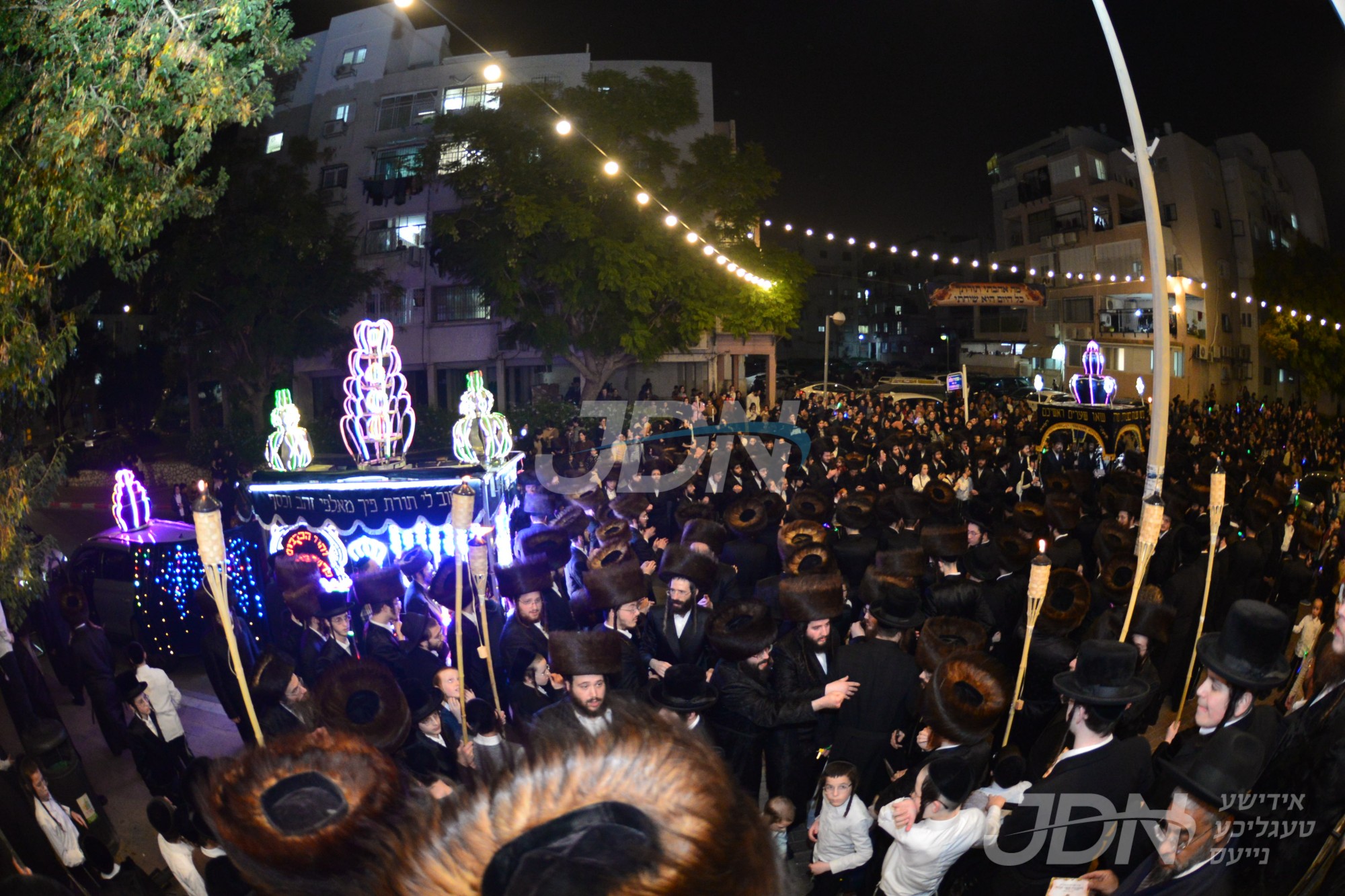 הכנסת ספר תורה צו ביהמ&quot;ד בעלזא אין אשדוד